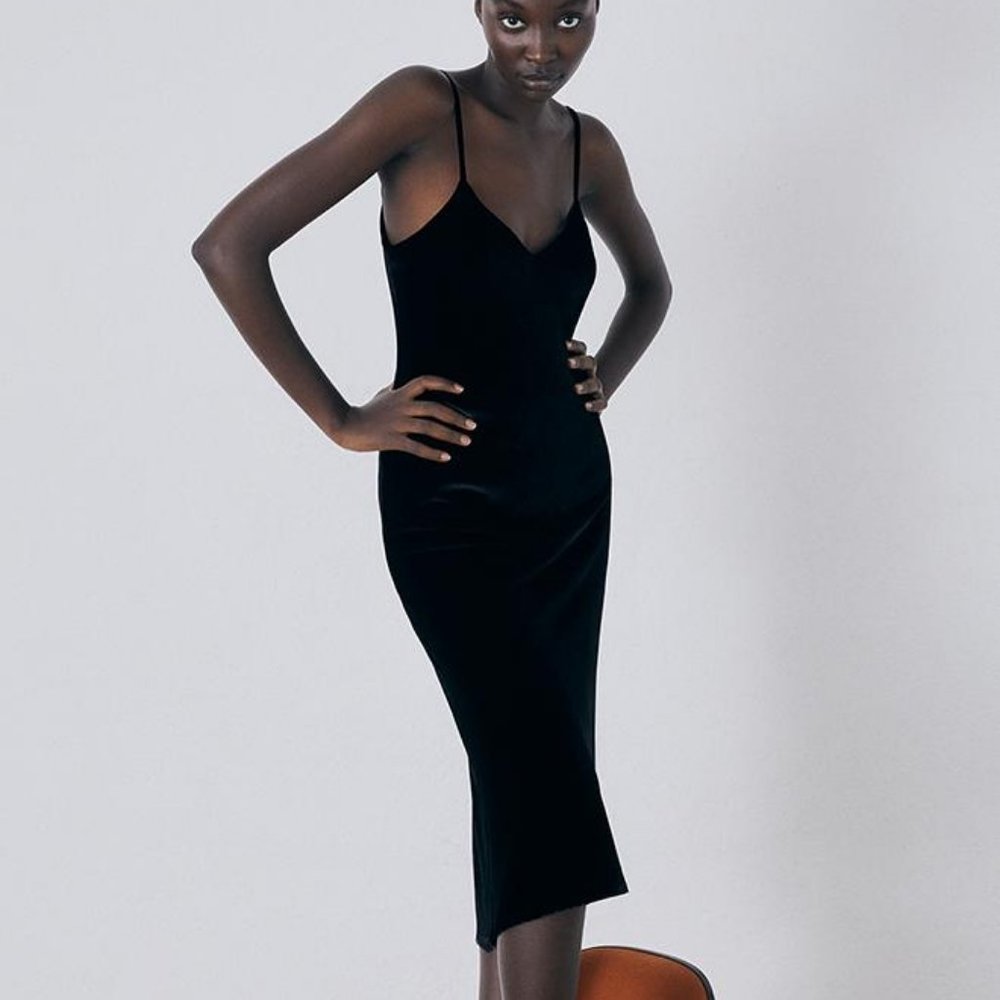 Silk Laundry Velvet 90S Slip Dress Black